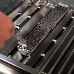 Broil King 60181 Stainless Steel Pellet Smoker Box -Barbecue Supplies Store bk 60181 e 03 21