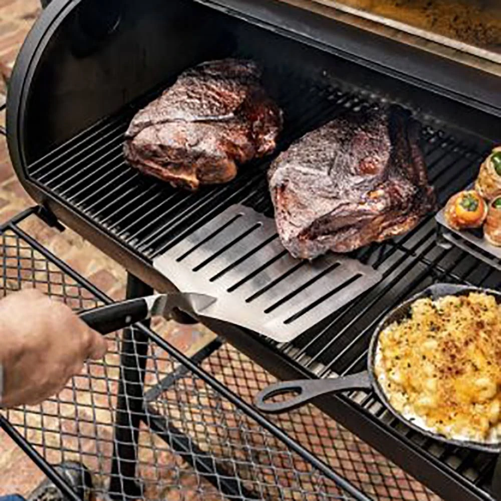 Oklahoma Joe's OKJ-3959563R06 Blacksmith Oversized Hawg Lifter Spatula 7 Oklahoma Joe's OKJ-3959563R06 Blacksmith Oversized Hawg Lifter Spatula - Image 5