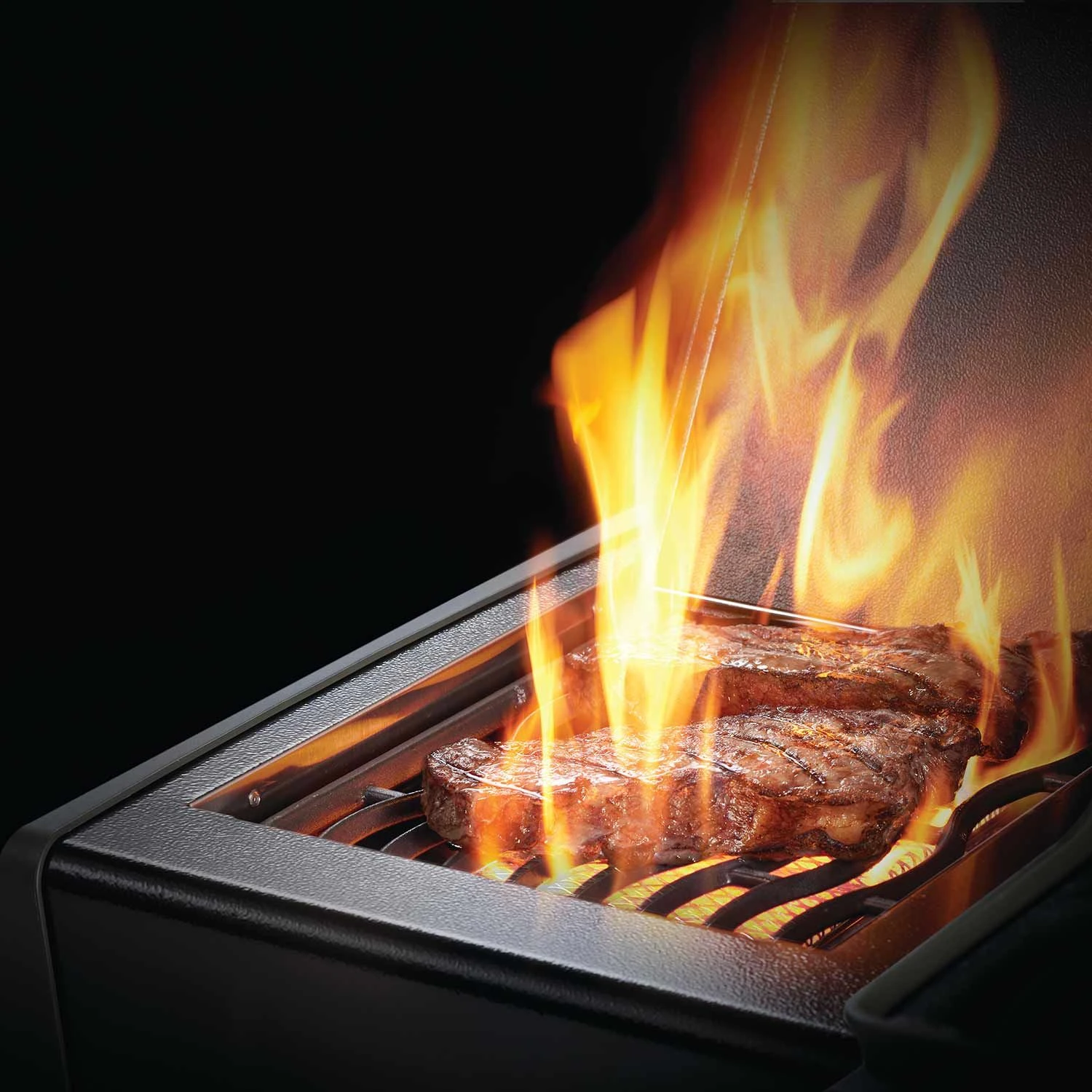 Napoleon RXT425SIBSS Rogue XT 425 Gas Grill On Cart With Infrared Side Burner, 23.75-Inches 4 Napoleon RXT425SIBSS Rogue XT 425 Gas Grill On Cart With Infrared Side Burner, 23.75-Inches - Image 2