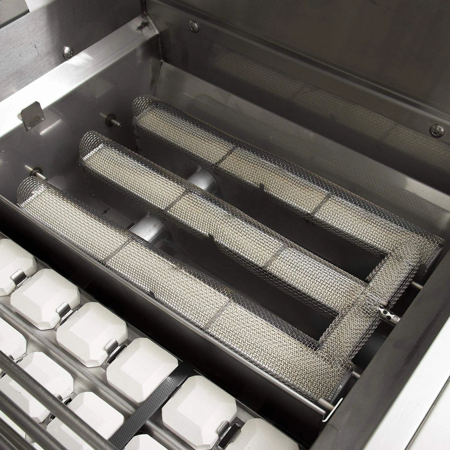 Lynx L30TRF Professional Gas Grill On Cart, 30-Inch 6 Lynx L30TRF Professional Gas Grill On Cart, 30-Inch - Image 4